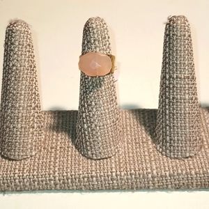 AV.MAX GOLD PLATED PEACH MOONSTONE RING